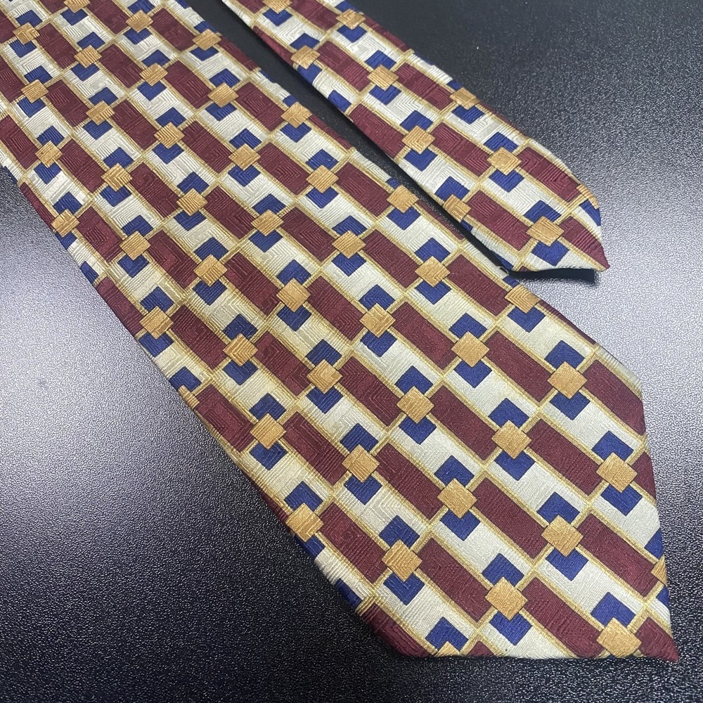 Vintage Beans McGee Tie Geometric Red Blue Gold Silk 3.5 x 58" USA Made AOP - Picture 2 of 6